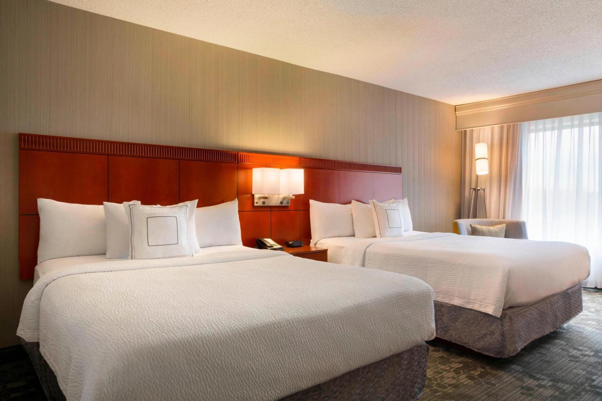 Courtyard By Marriott Hotel Champaign
