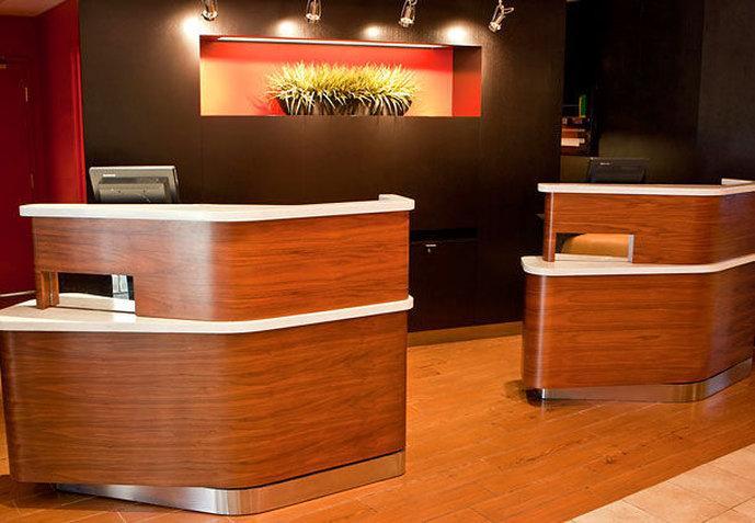 Hotel Courtyard By Marriott Champaign
